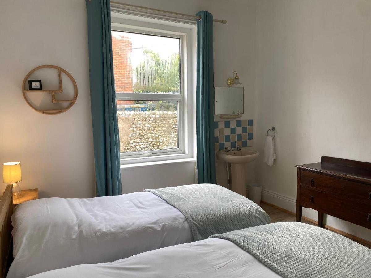 Peaceful Coastal Apartment Ventnor Extérieur photo