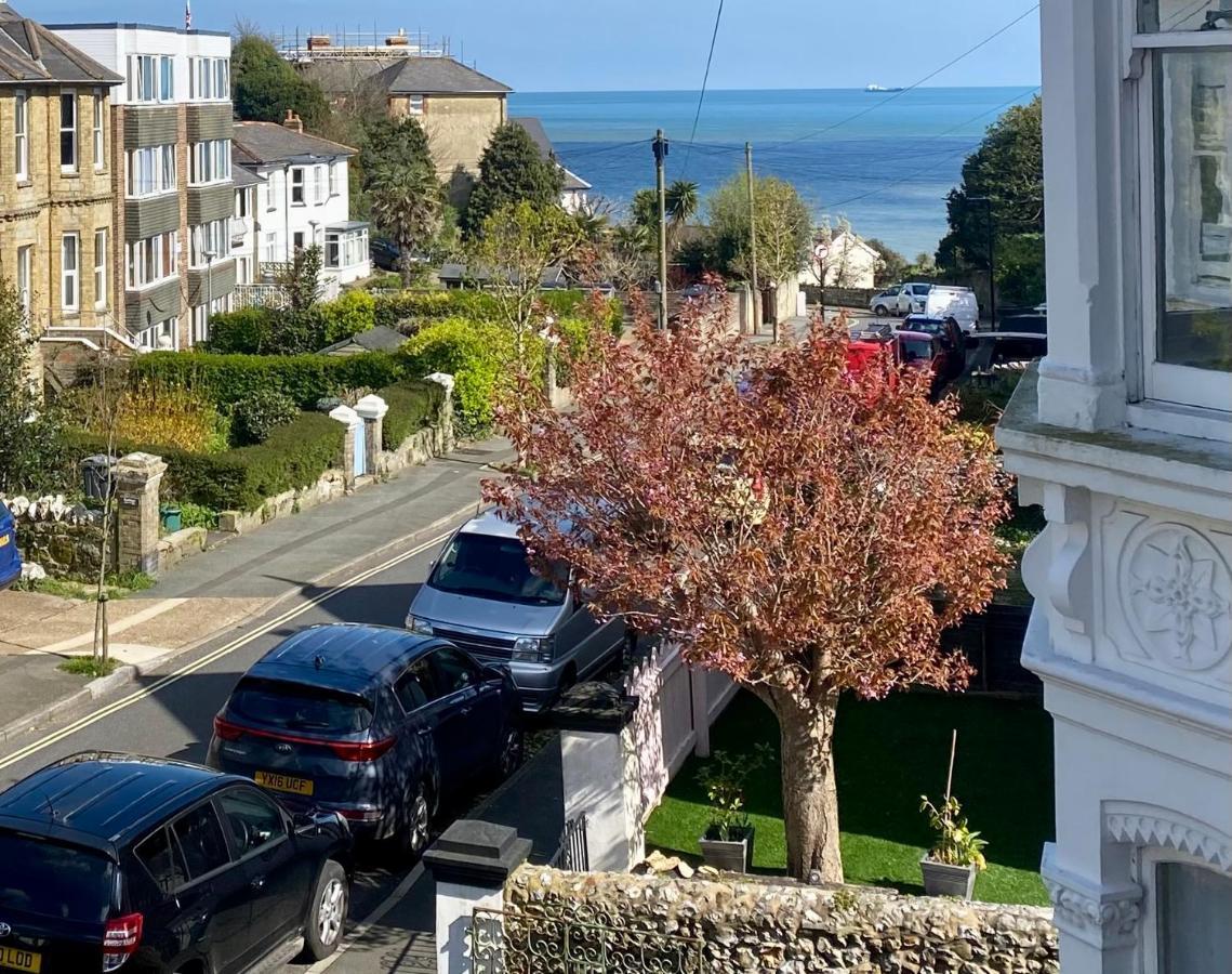 Peaceful Coastal Apartment Ventnor Extérieur photo